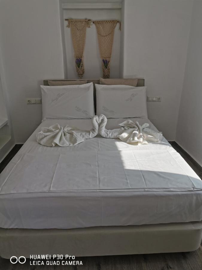 View Rooms Piso Livadi Eksteriør bilde