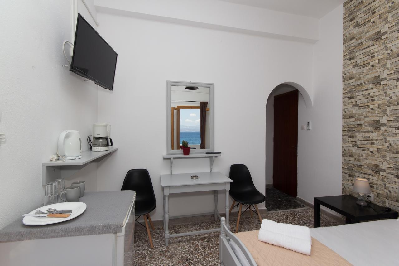 View Rooms Piso Livadi Eksteriør bilde